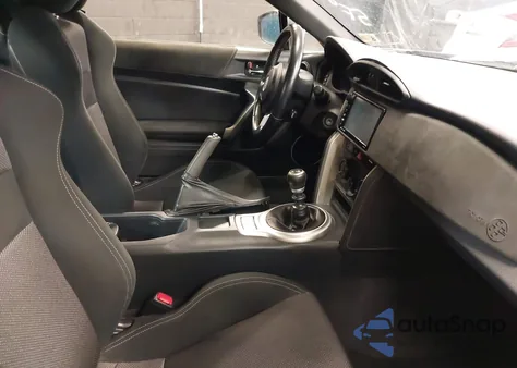 2017 Toyota 86 Special Edition from USA, damaged, VIN JF1ZNAA15H9701619